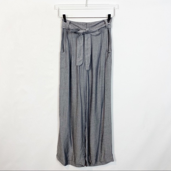Talula Gray Tie Waist Flare Cropped Pant 0 - Picture 1 of 8